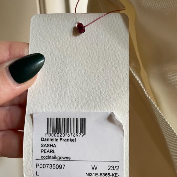 Danielle Frankel Sasha Gown - Picture 11 of 16